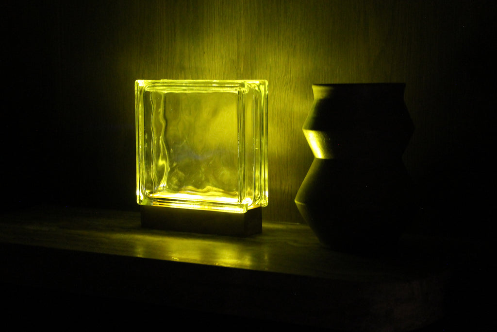 Wireless Wave Bloc Lamp.