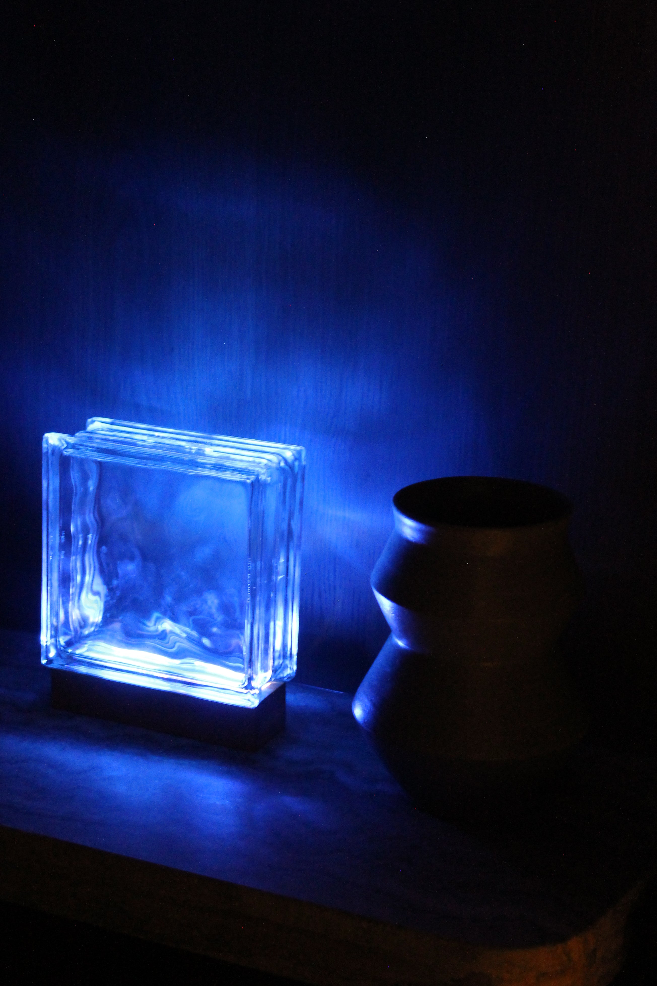 Wired Wave Bloc Lamp.