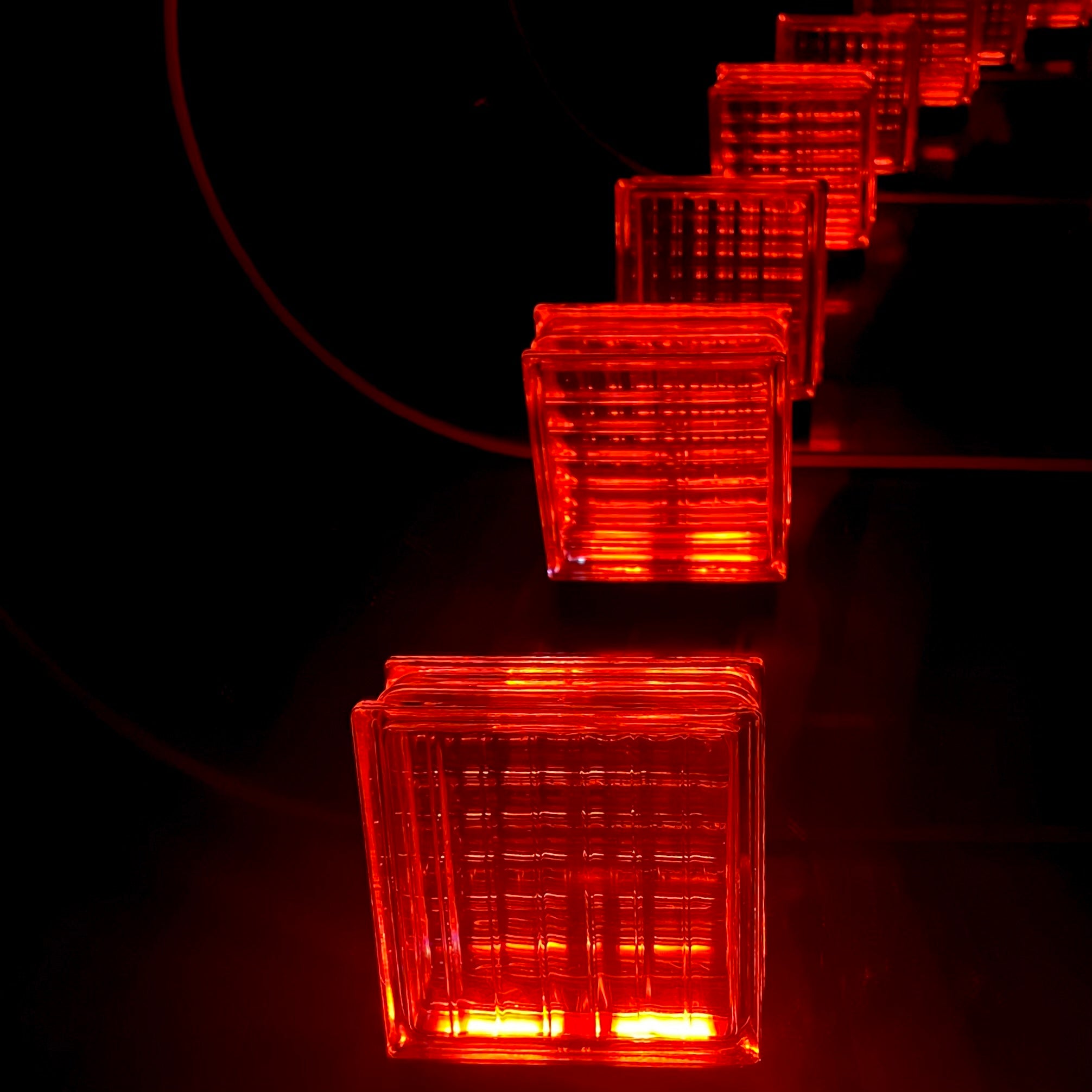 Wireless Weave Bloc Lamp.
