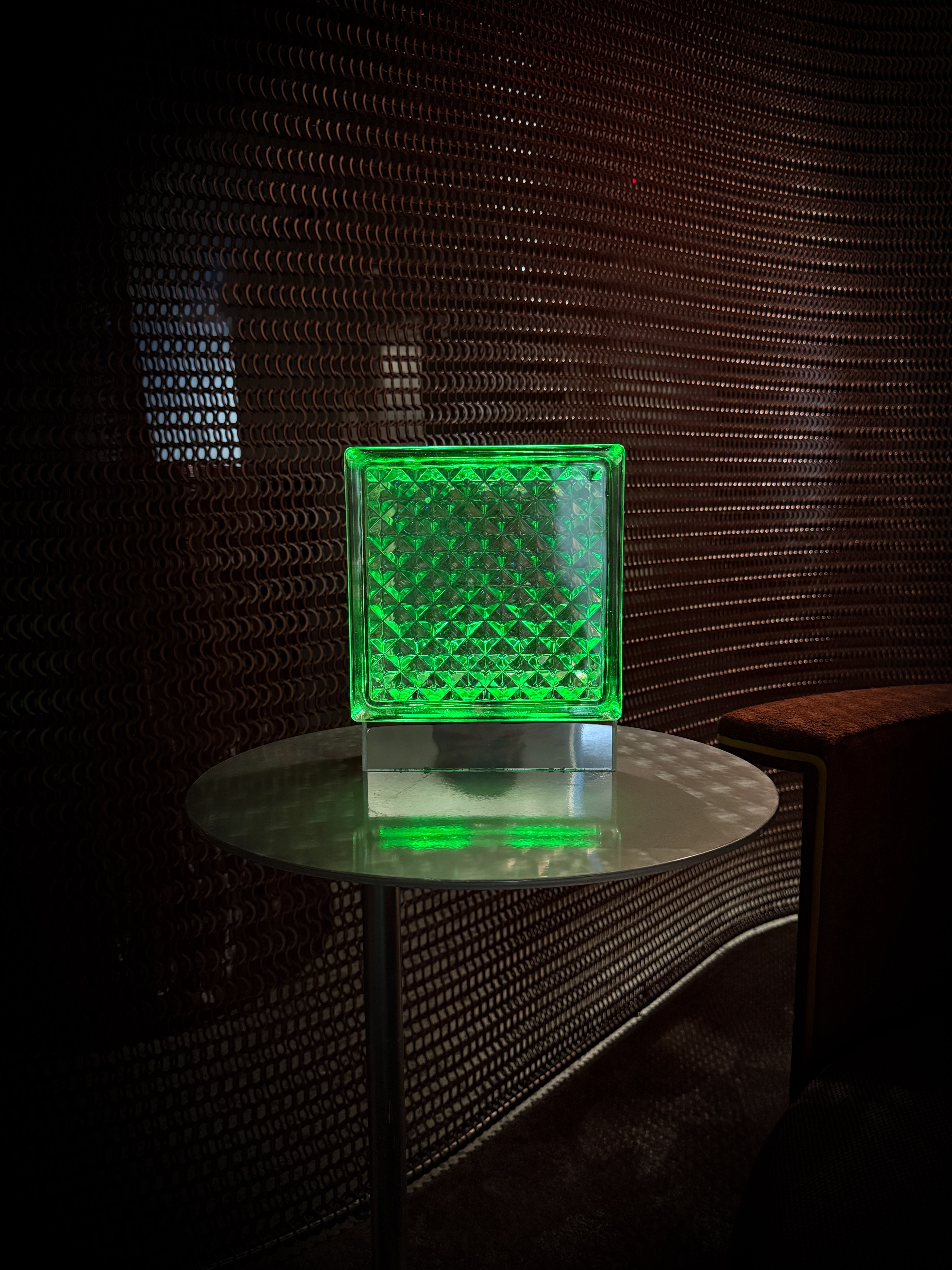 Wired Diamond Bloc Lamp.